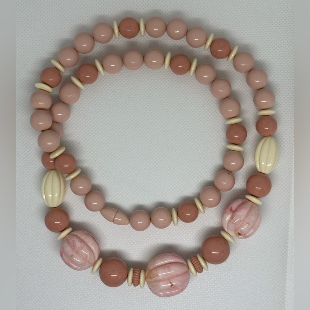 Vintage Avon Burst of Spring Chunky Pink and Cream Lucite Hidden Clasp Necklace